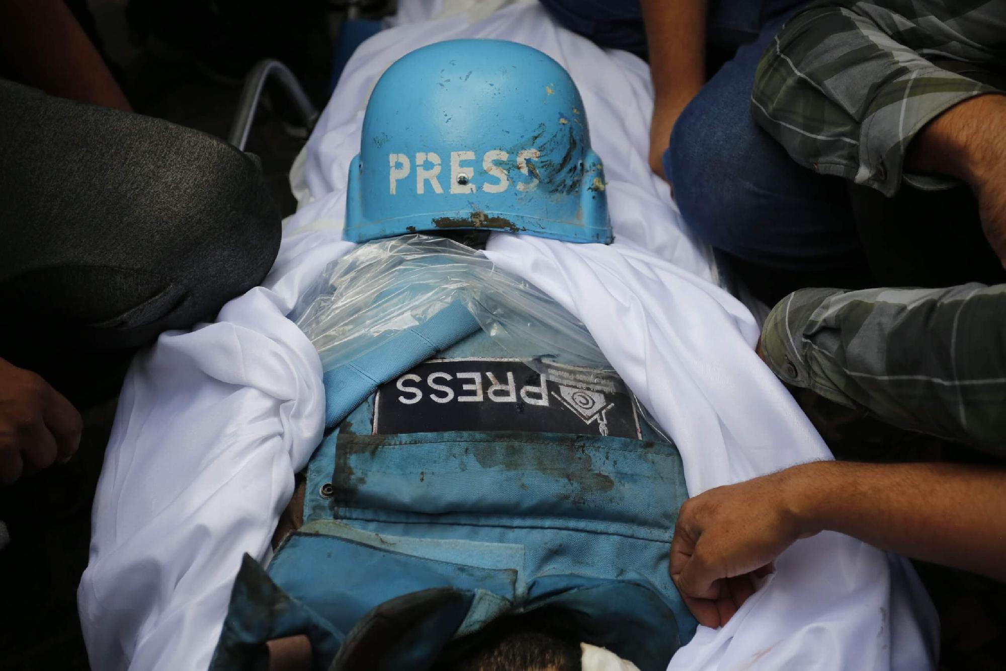 Már legalább 65 újságíró vesztette életét a gázai háborúban