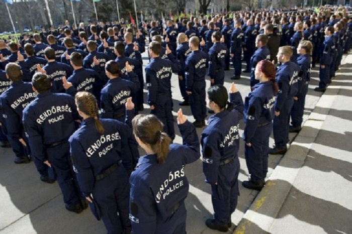 Január elsejétől közel 80 ezer forinttal emelkedett a rendvédelmi dolgozók bére + videó
