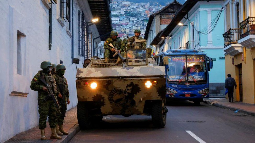 Szükségállapot Ecuadorban: sorra szöknek meg az erőszakos bandák vezérei a börtönökből