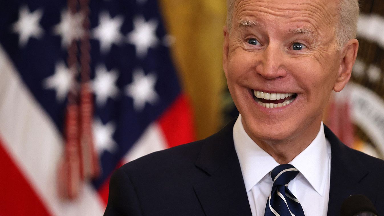 Joe Biden holtakkal társalog saját bevallása szerint + VIDEO