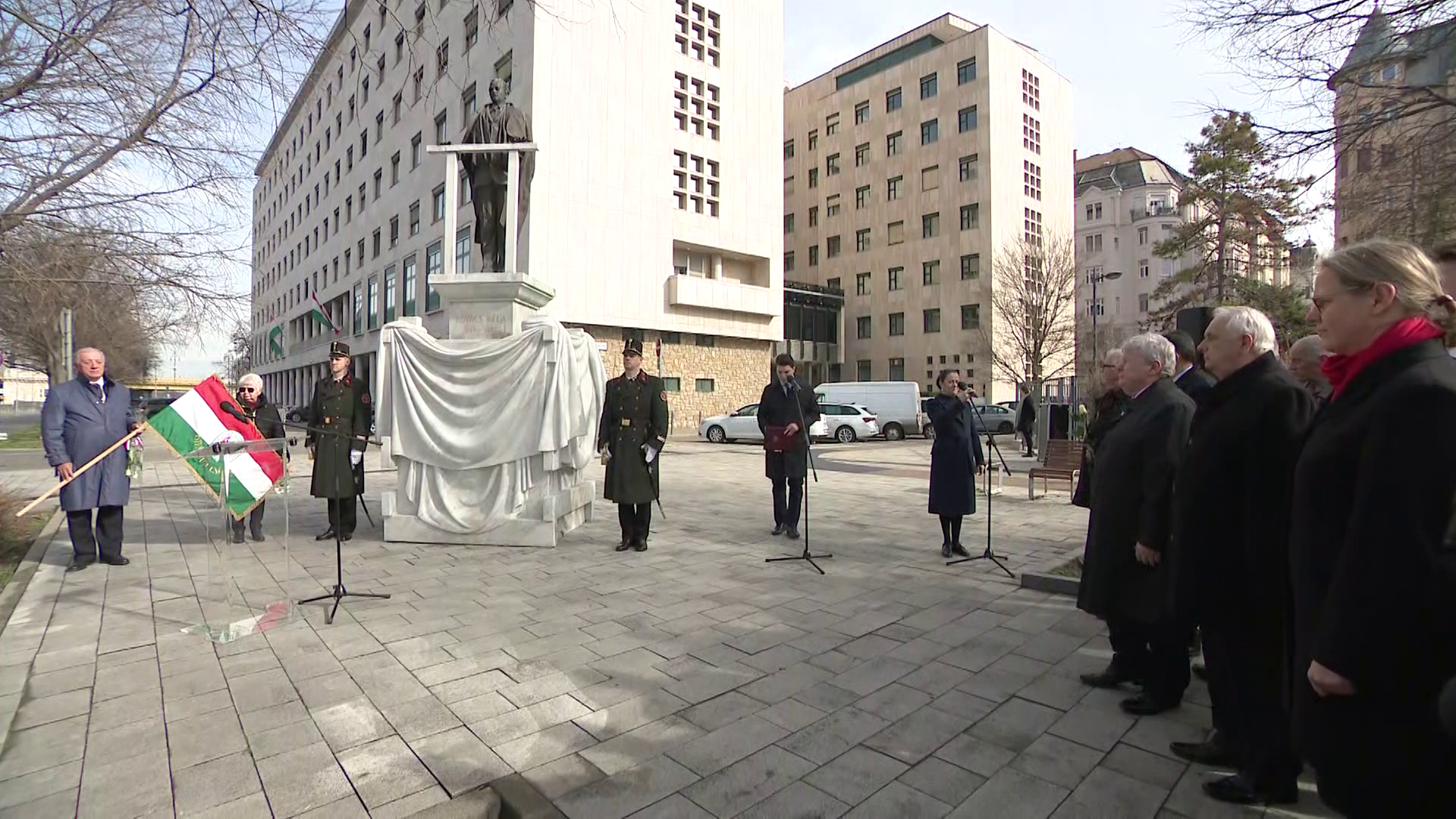 A Nemzeti Vértanúk Emlékművénél és Kovács Béla szobránál is tartottak megemlékezéseket + videó