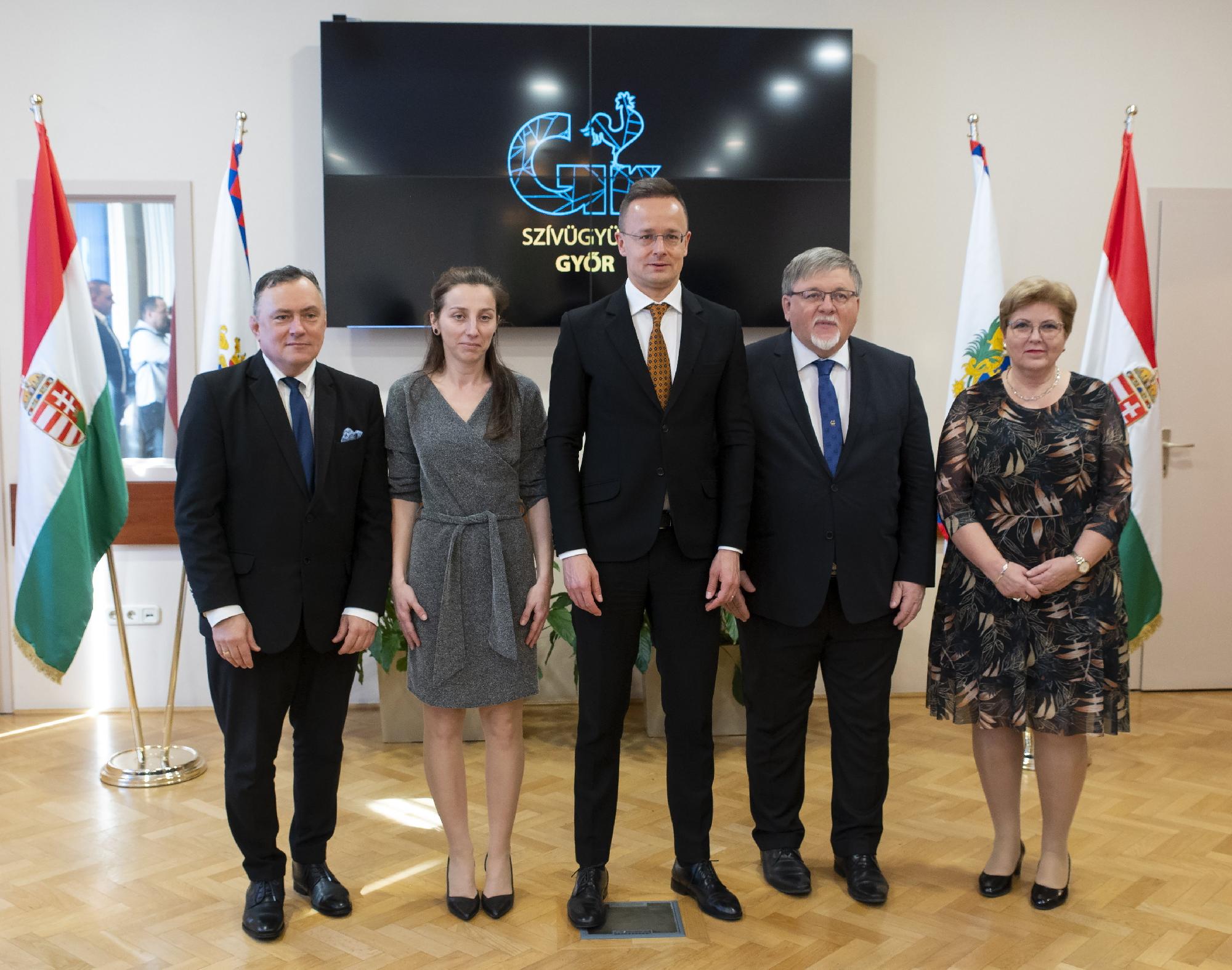 Szijjártó Péter: a kormány készen áll a sikeres együttműködés folytatására Győrrel