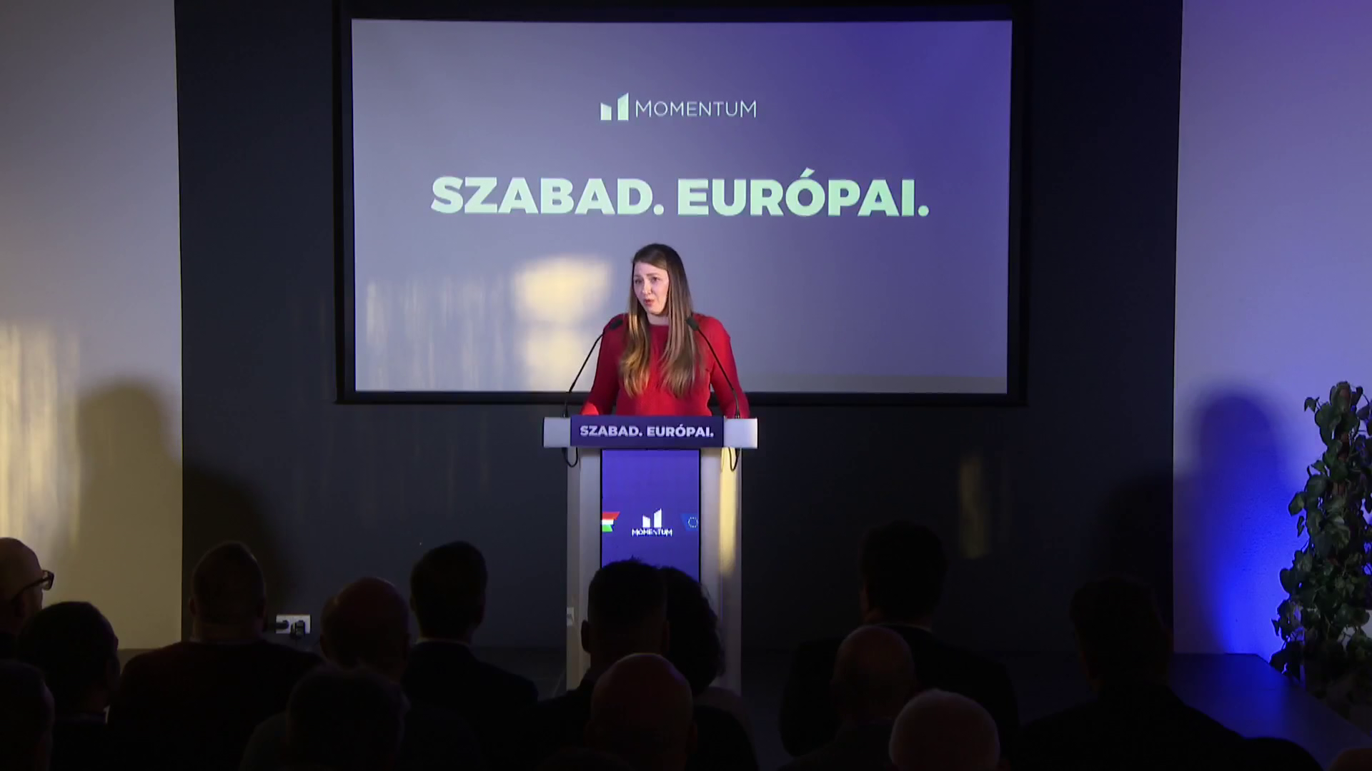 Külön listát indít Budapesten a Momentum az önkormányzati választásokon + videó