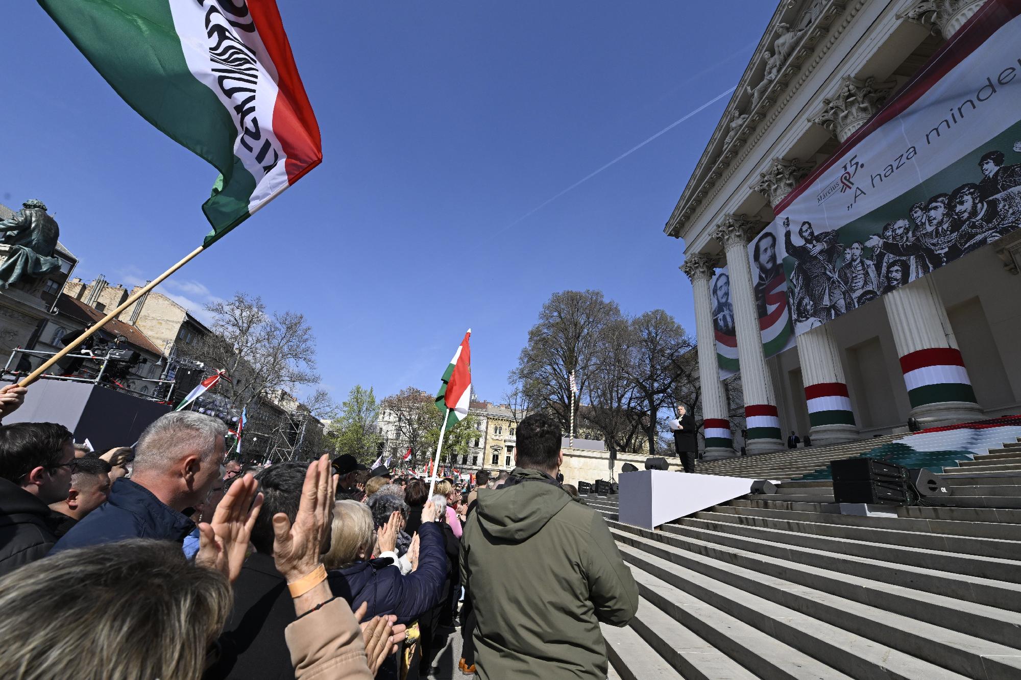 Felháborodott az ellenzék Orbán Viktor beszédén