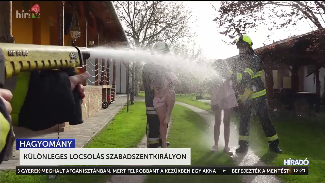 Különleges tűzoltó locsolás Szabadszentkirályon + videó