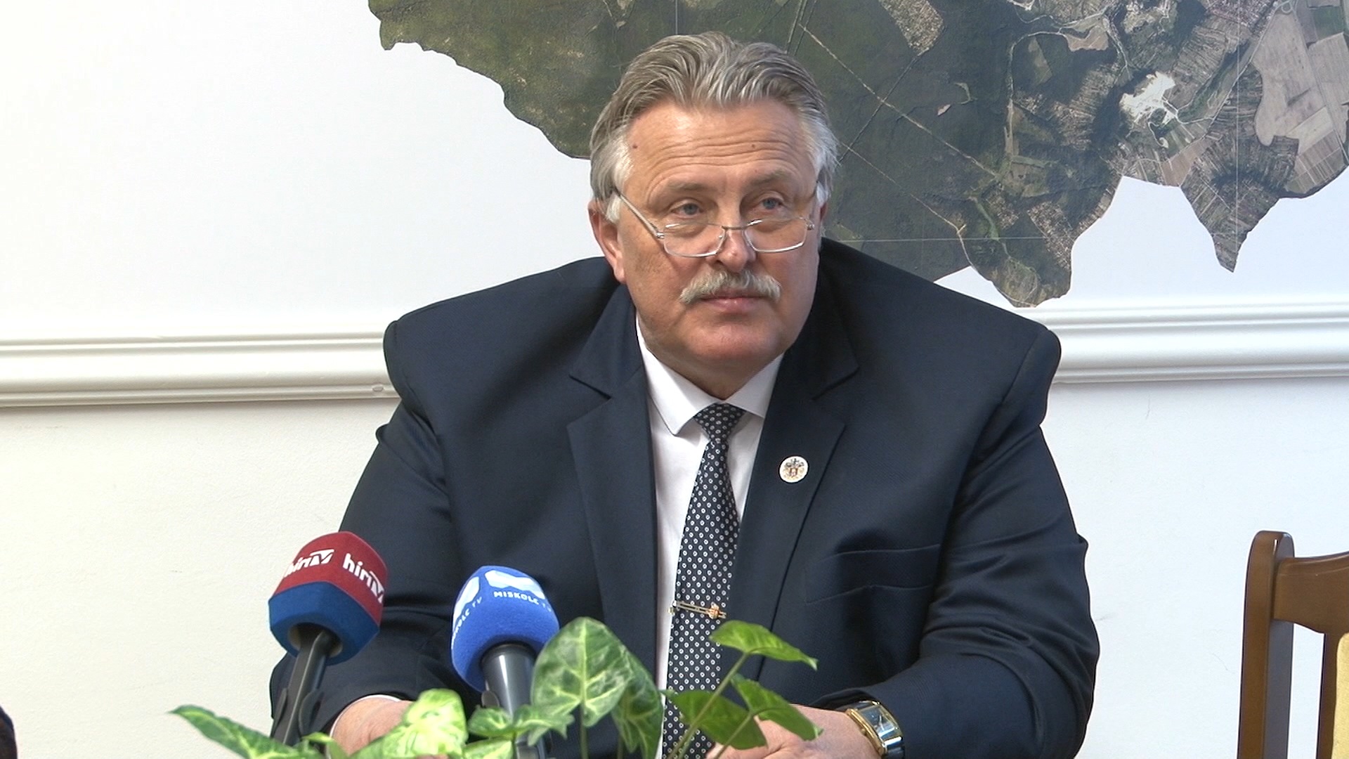 Nem indul el a választáson Miskolc balliberális polgármestere + videó