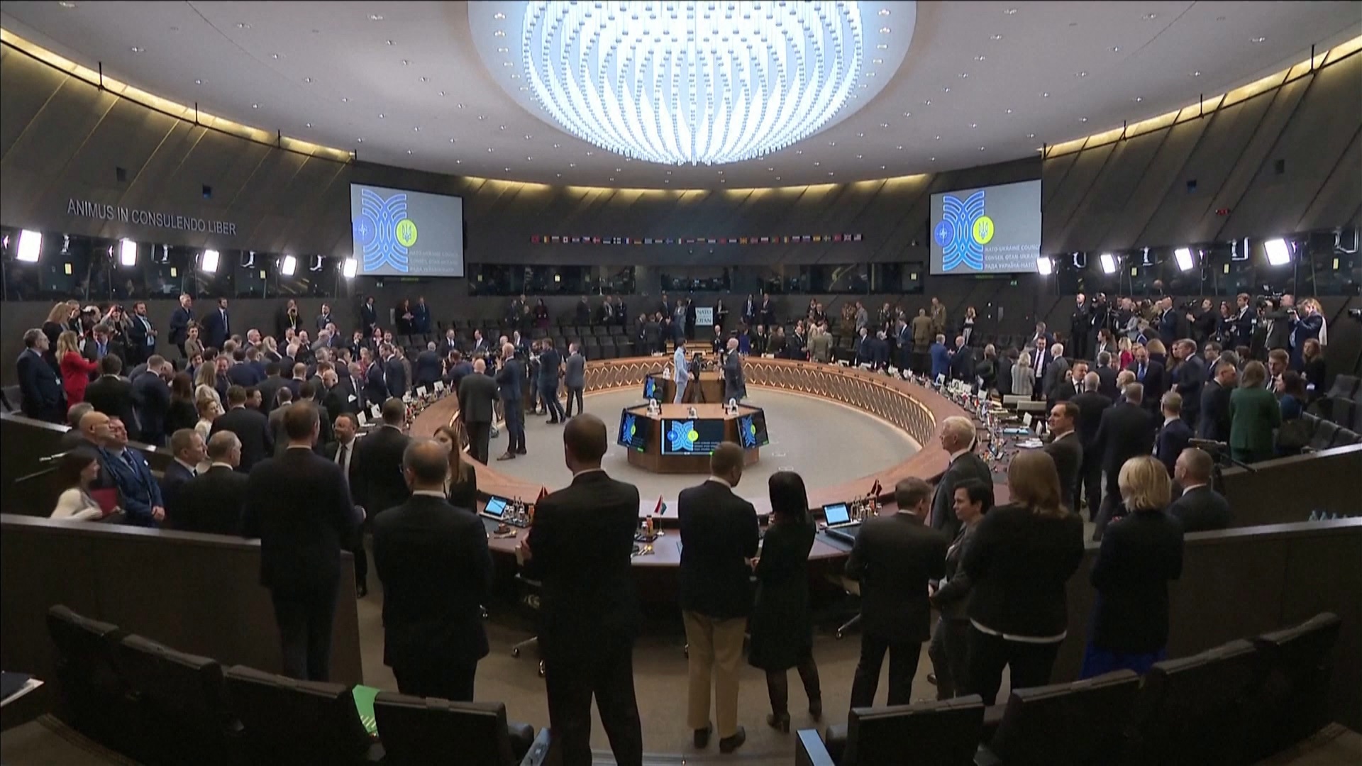 Elővigyázatosak az olasz politikusok Ukrajna NATO-tagságával kapcsolatban + videó