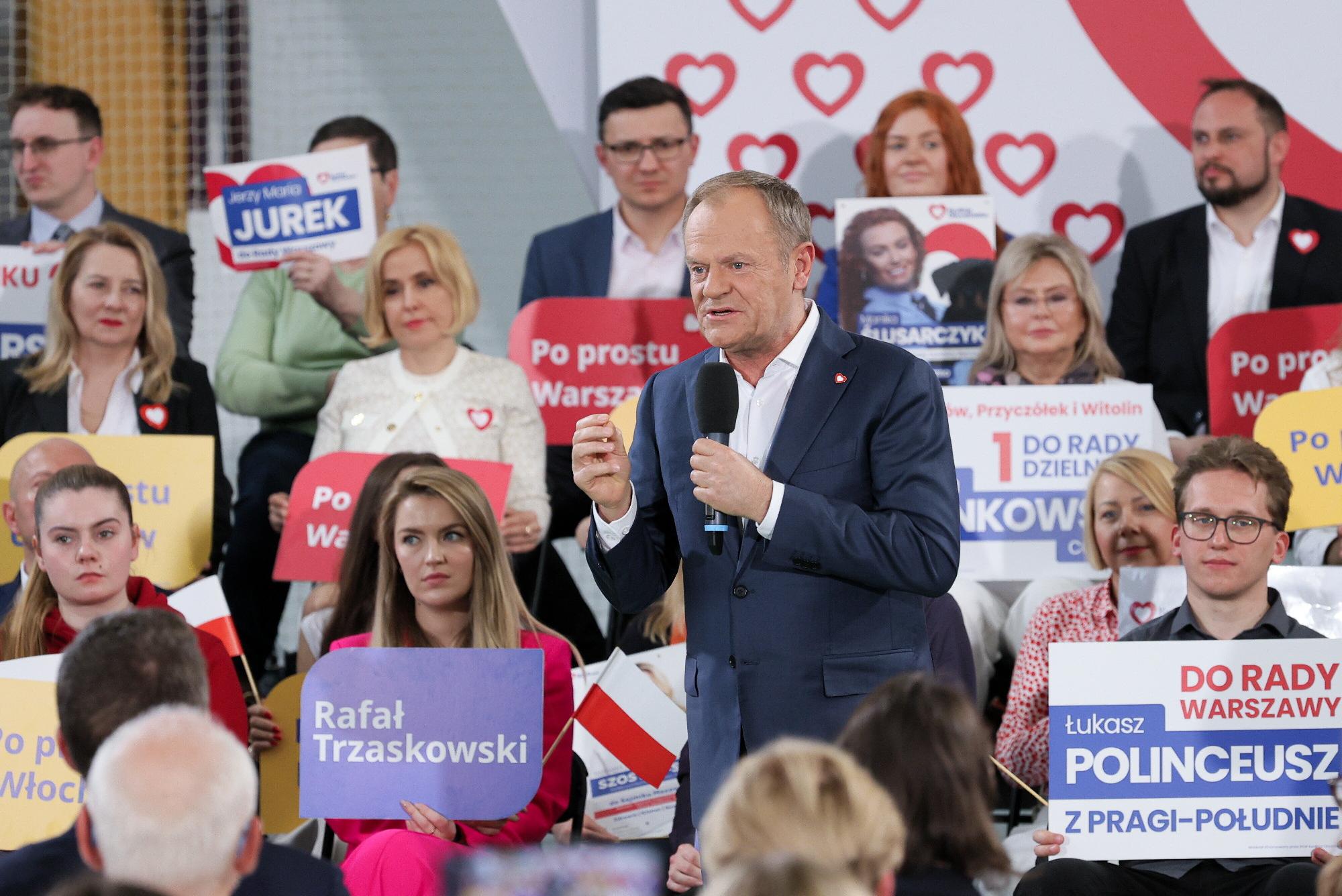 Helyhatósági választások első fordulóját tartják ma Lengyelországban 