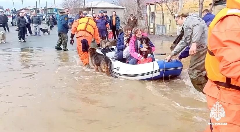 Folytatódik a kimenekítés Kazahsztán és Oroszország árvíz sújtotta területeiről