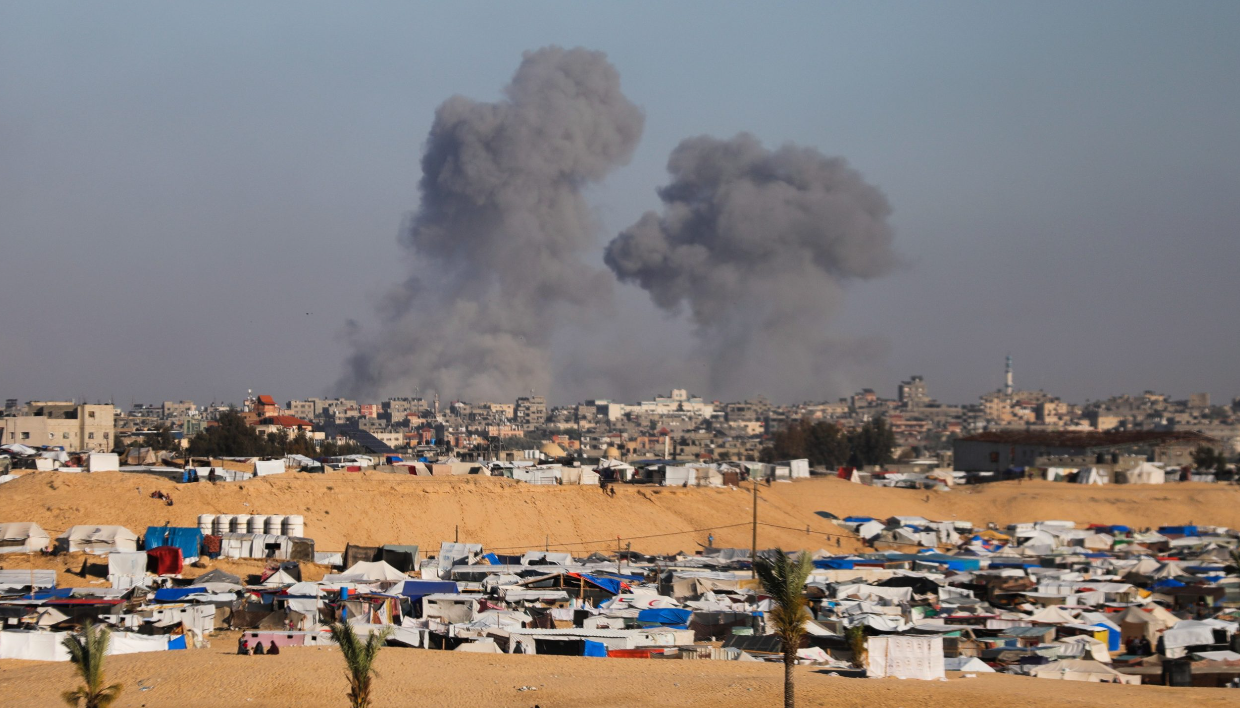 Izrael elfoglalta a határátkelő gázai oldalát Rafahban