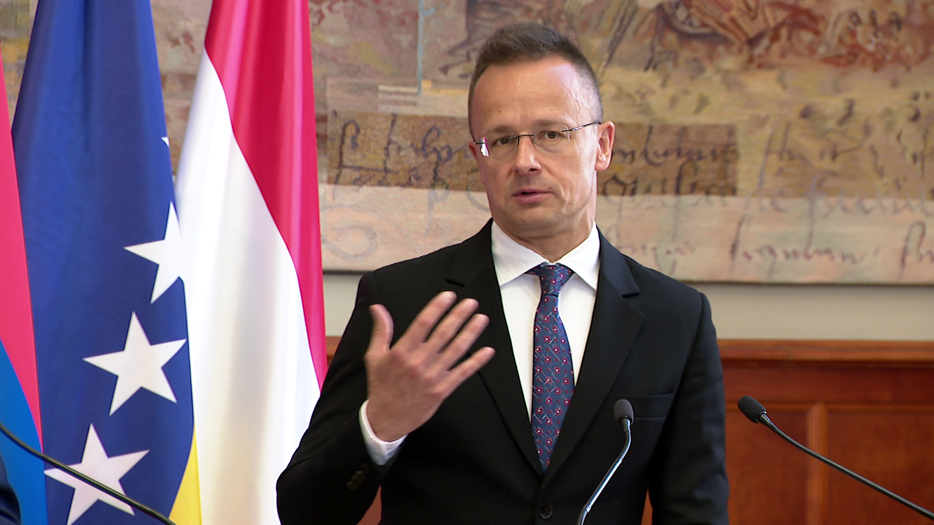 Szijjártó Péter: Magyarország egy stabil balkáni régióban érdekelt + videó