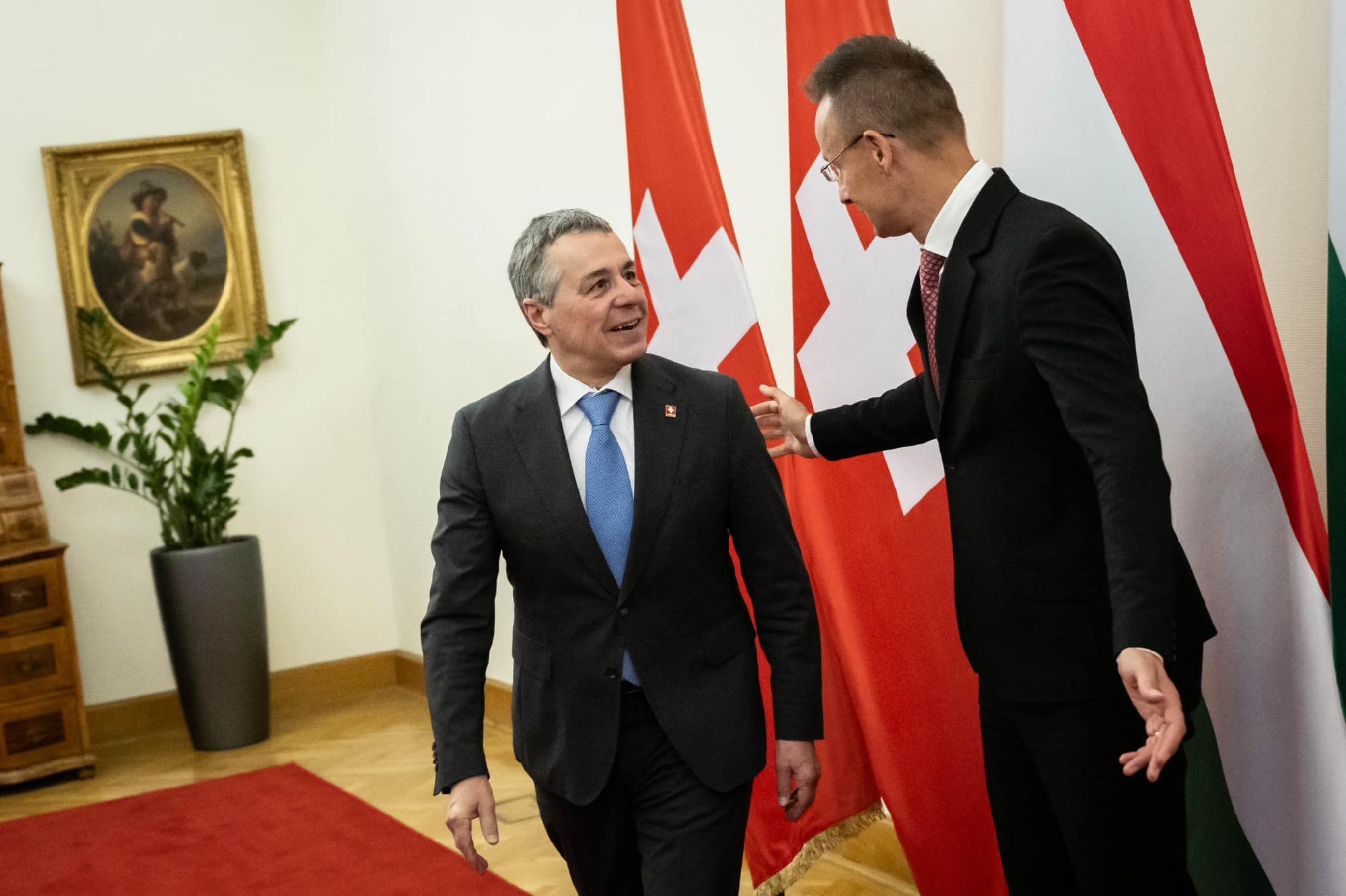 Szijjártó Péter: Magyarország és Svájc is kiáll a szuverenitás és a béke mellett