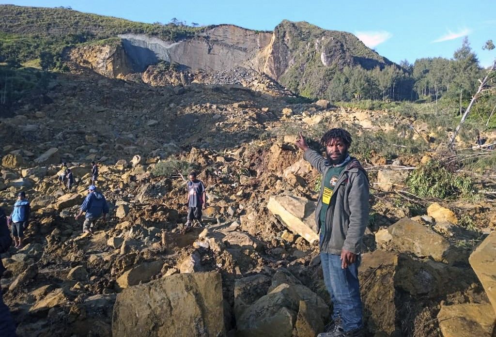 Több mint 300 embert temetett maga alá a földcsuszamlás Pápua-Új-Guineán + videó
