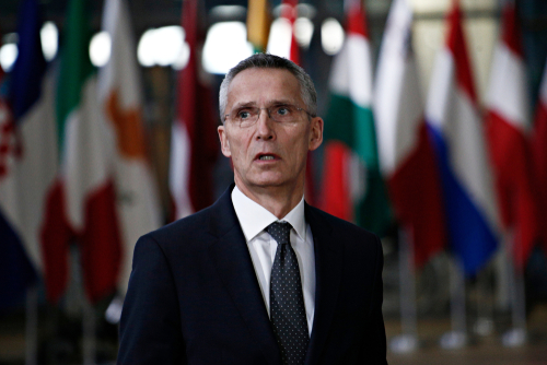 NATO-főtitkár: elítélendő, hogy az elmúlt hónapokban ígért segélyeket nem szállították le Ukrajnának