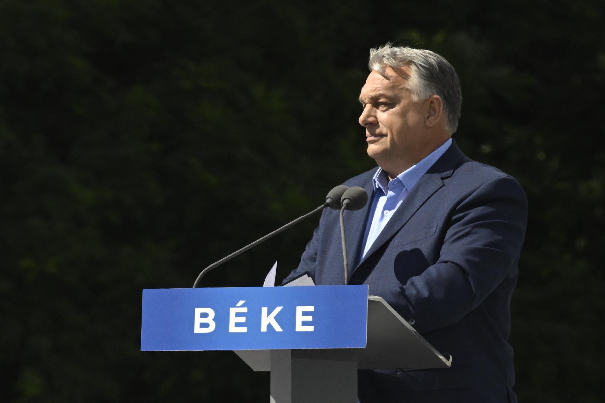A Tankcsapdától idézett Orbán Viktor a Békemeneten + videó