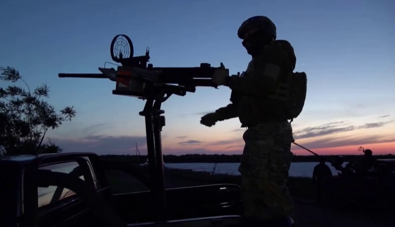 Láncreakció - Bombaüzlet az ukrajnai háború a legnagyobb fegyvereladóknak + videó