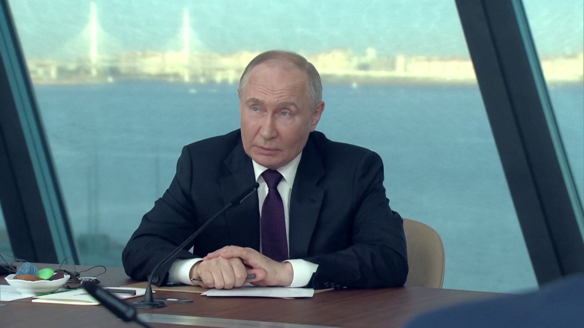 Láncreakció: Putyin kemény válasszal fenyegette meg a háborús lázban égő Nyugatot + videó