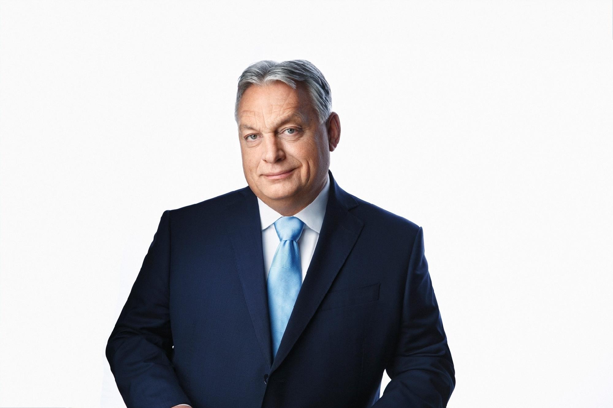 Orbán Viktor a Facebookon üzent