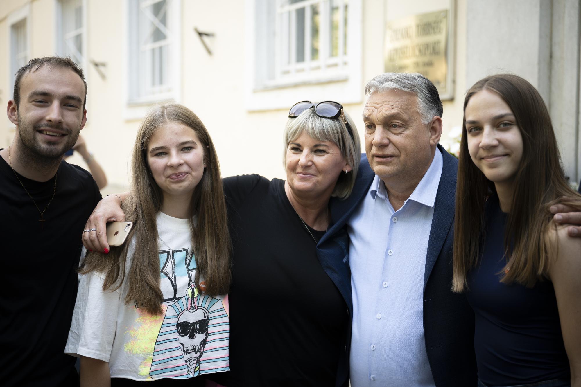 Orbán Viktor: Padlógáz, mert a tét hatalmas + videó