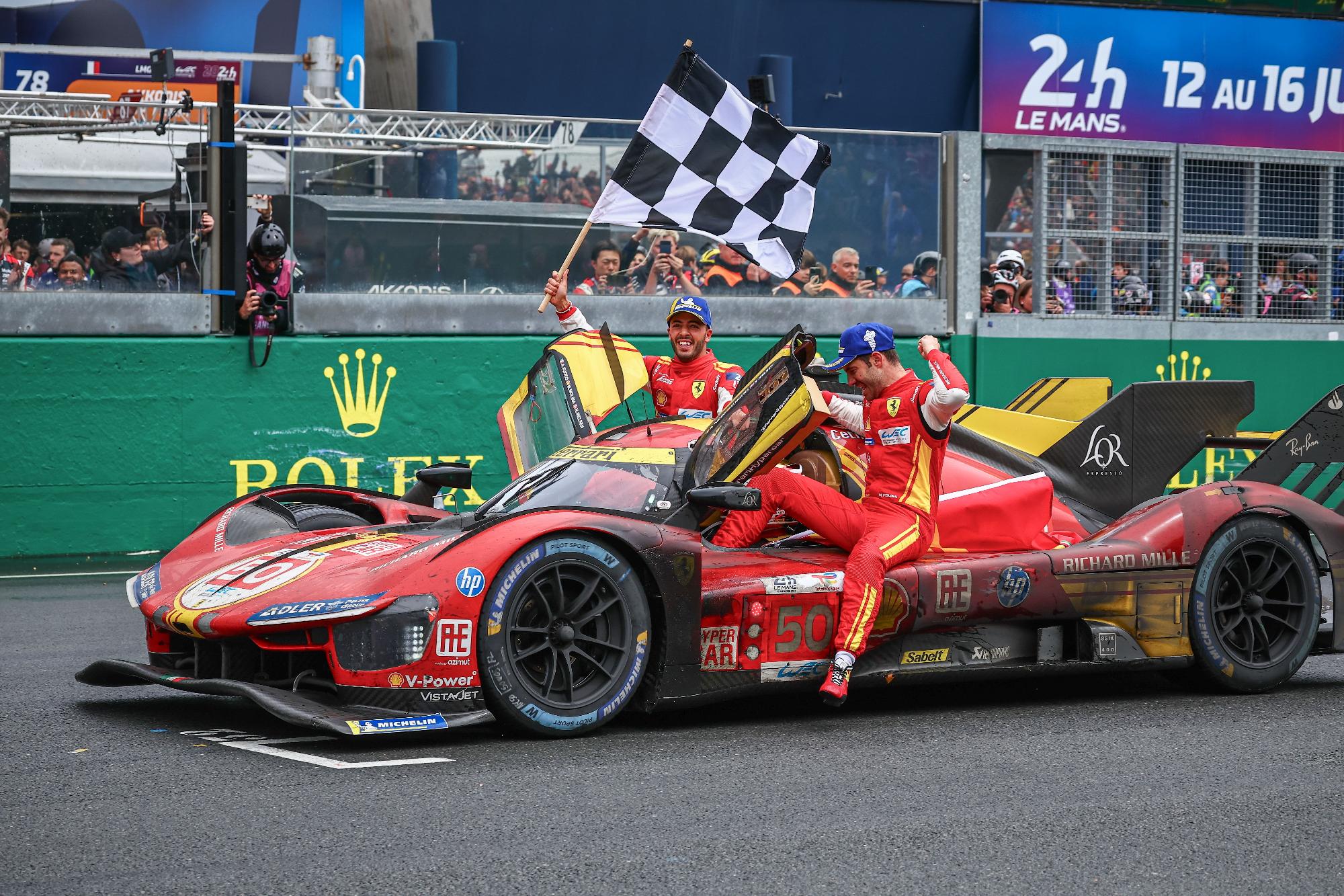 Ismét a Ferrari nyerte a Le Mans-i 24 órás versenyt
