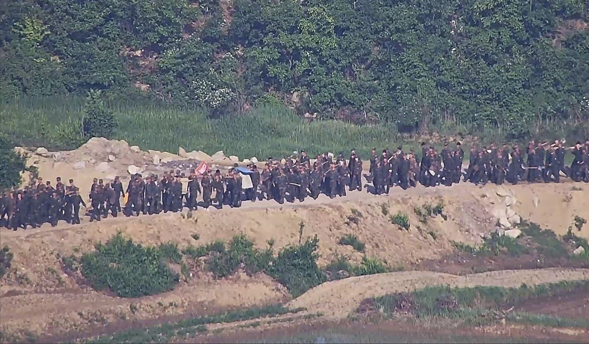 Észak-koreai katonák átlépték a Korea-közi határt, Szöul véletlennek minősítette az esetet