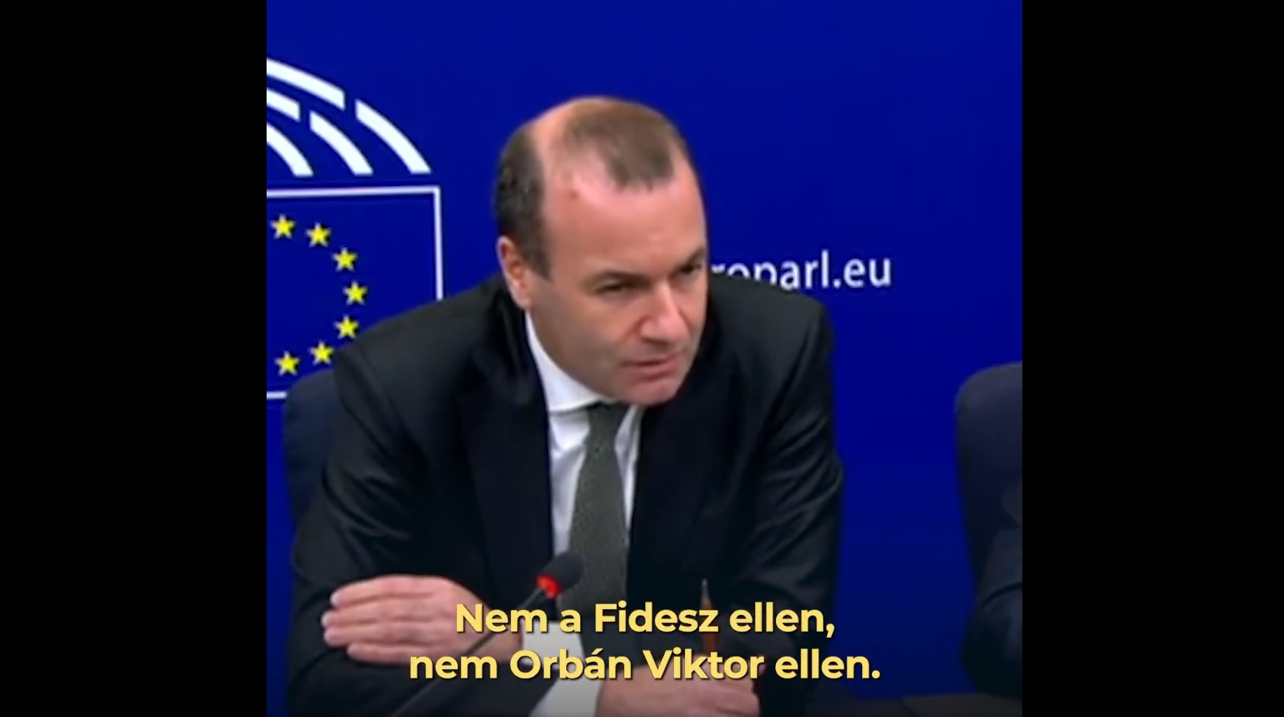 Manfred Weber bevallotta, hogy büntetni akarja Magyarországot + videó