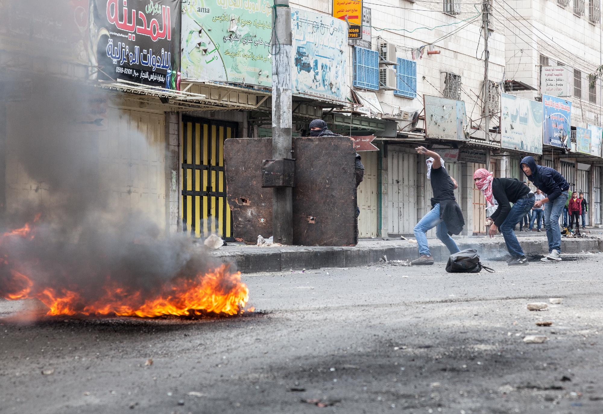 Pokolgépet telepítő palesztinokat öltek meg Ciszjordániában