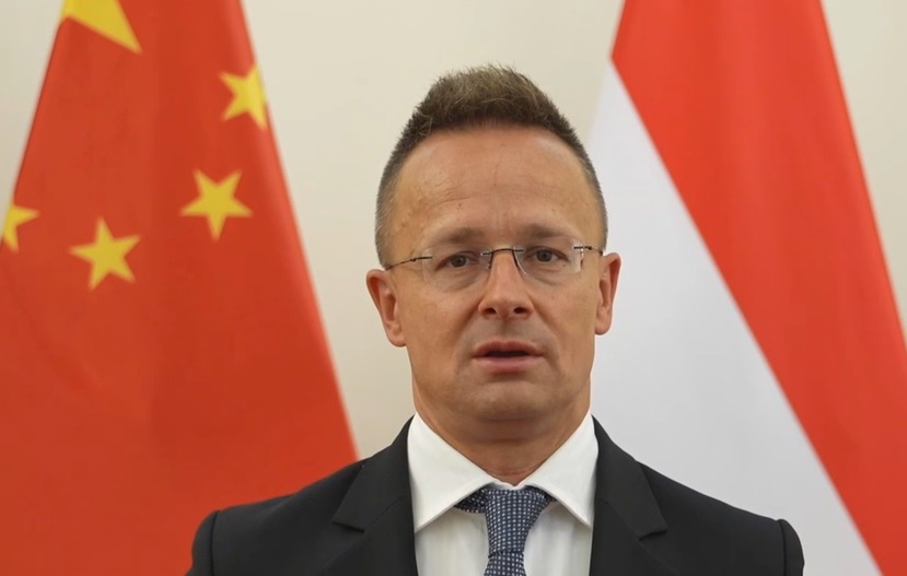 Szijjártó Péter: Magyarország mindent megtesz egy EU-Kína kereskedelmi háború elkerülése céljából + videó