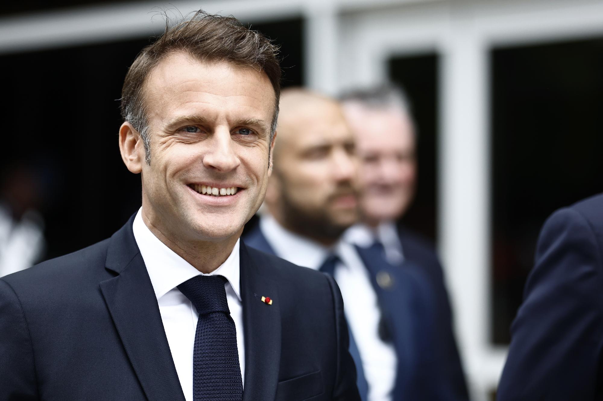 Macron stabilitásra buzdította a köztársaságpárti politikai tömörüléseket