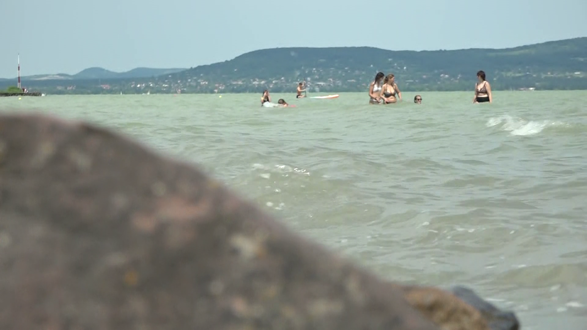 A Balatonba fulladt egy fiatal férfi