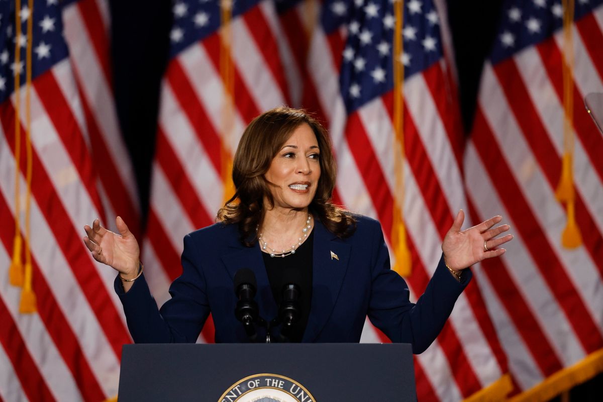 Támadásba lendült Kamala Harris