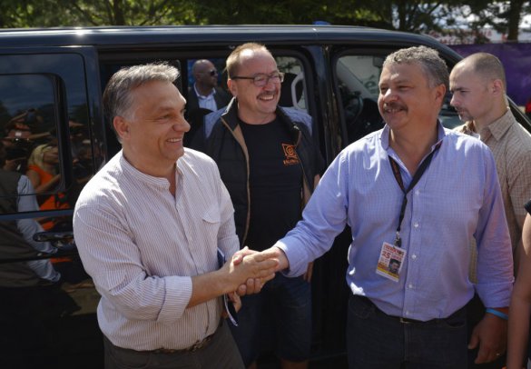 Tíz éve mondta Orbán Viktor, hogy a demokrácia nem szükségszerűen liberális