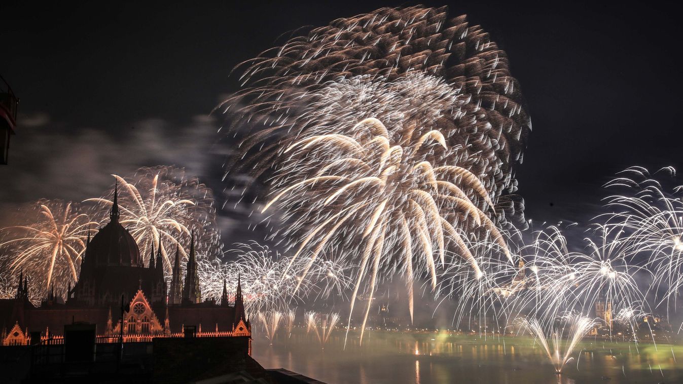 Gigászi tűzijáték lesz augusztus 20-án