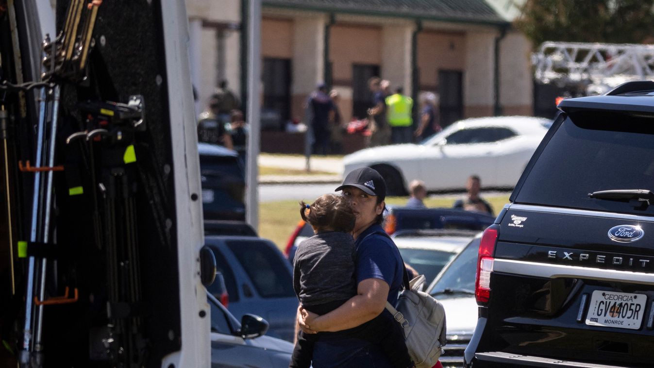 Egy 14 éves diák gyilkolt az amerikai középiskolában