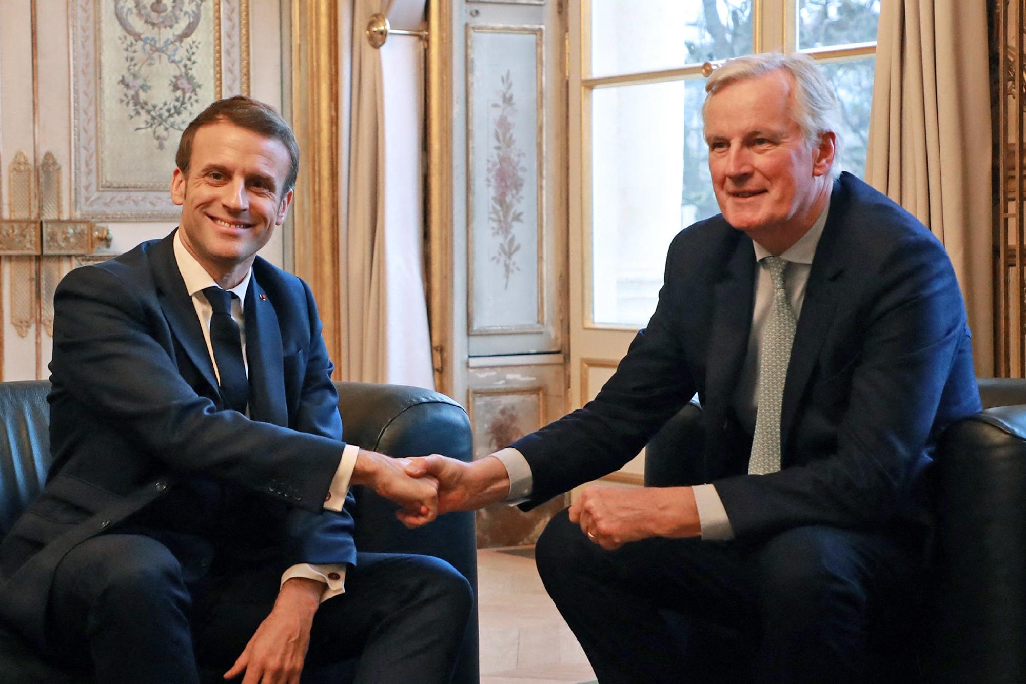 Kinevezte az új francia miniszterelnököt Macron