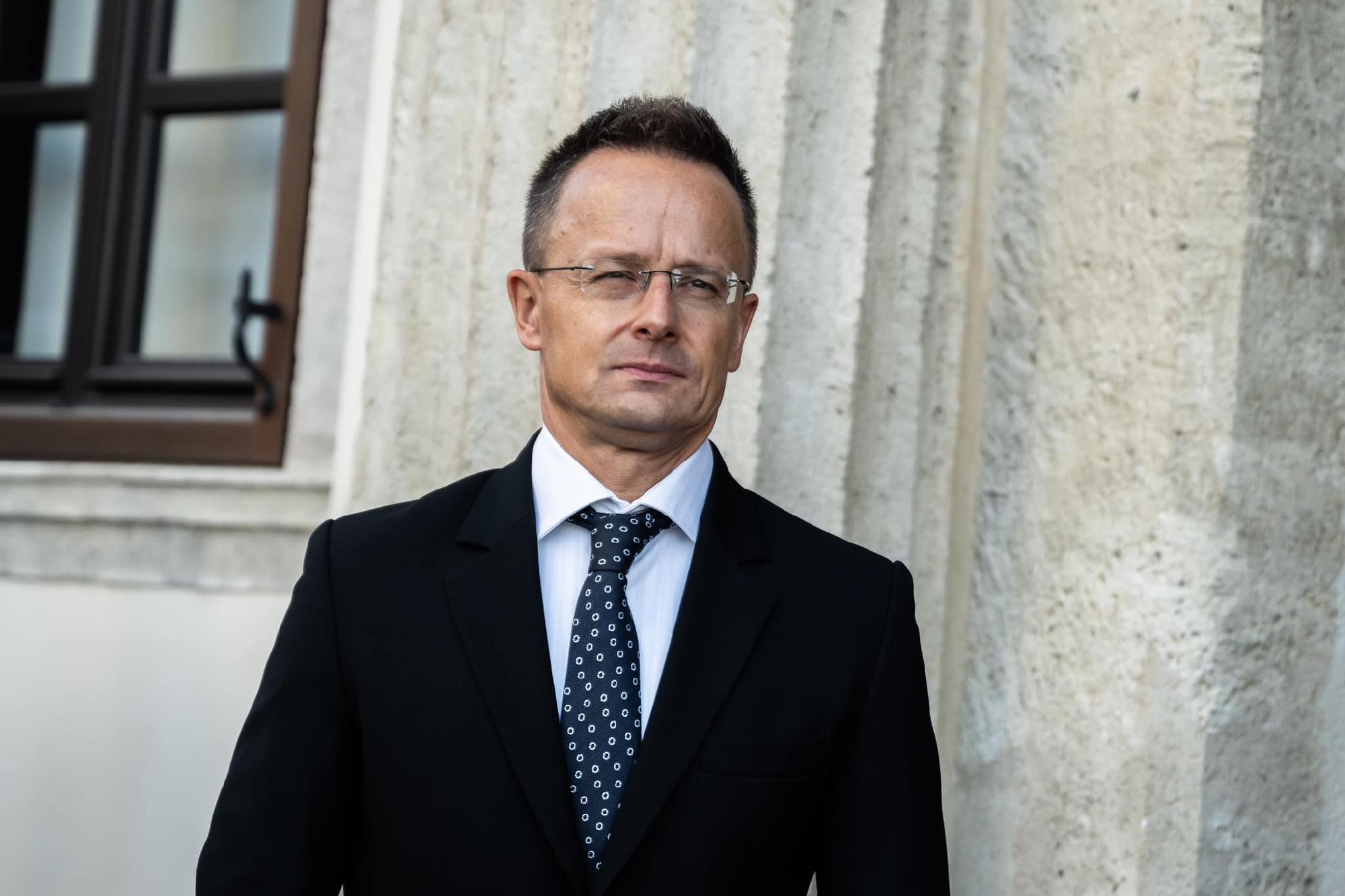 Szijjártó Péter: Az élelmiszerekkel való önellátás képessége létfontosságú kérdés