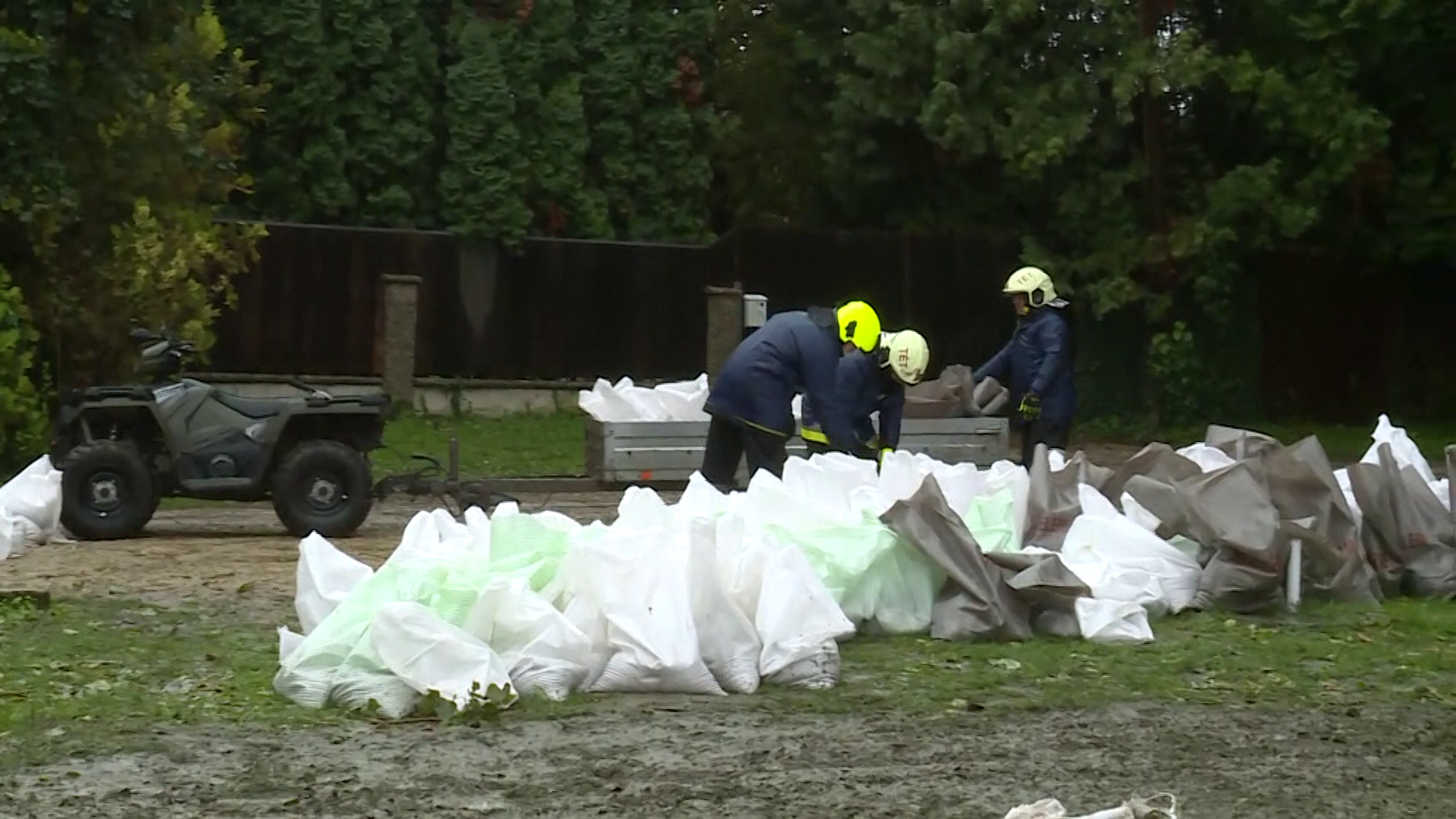 A Szigetközben a legintenzívebb védekezési munkálatokra van szükség + videó