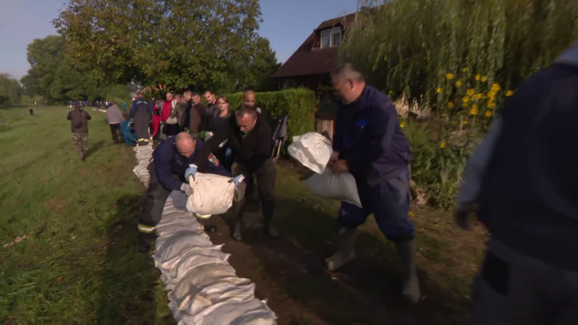 305 centiméteres vízmagasságot is mérhetnek majd a Lajtán + videó