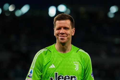 A visszavonult Szczesny segítheti ki a Barcelonát