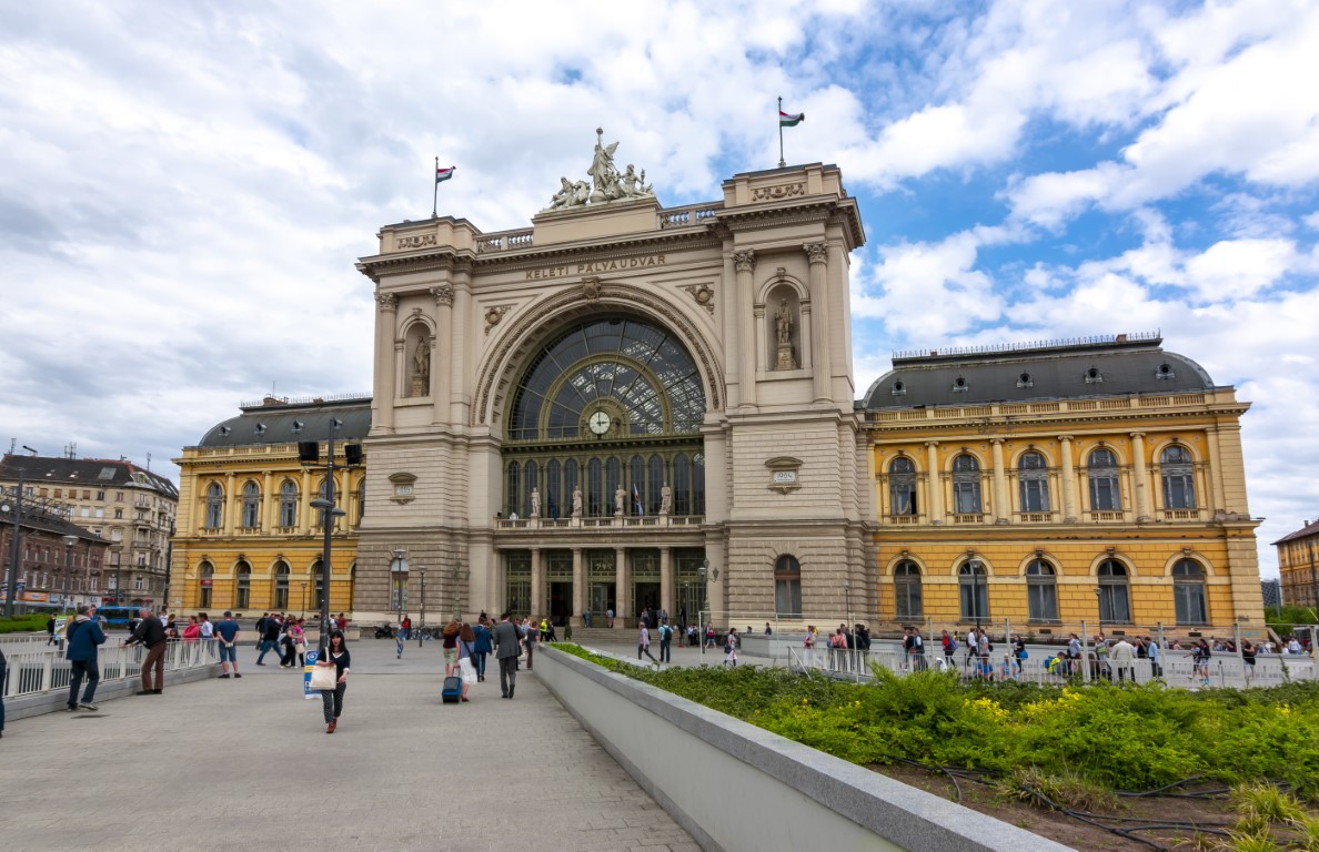 A Keleti pályaudvaron zavartalan a vonatközlekedés kedd hajnalban