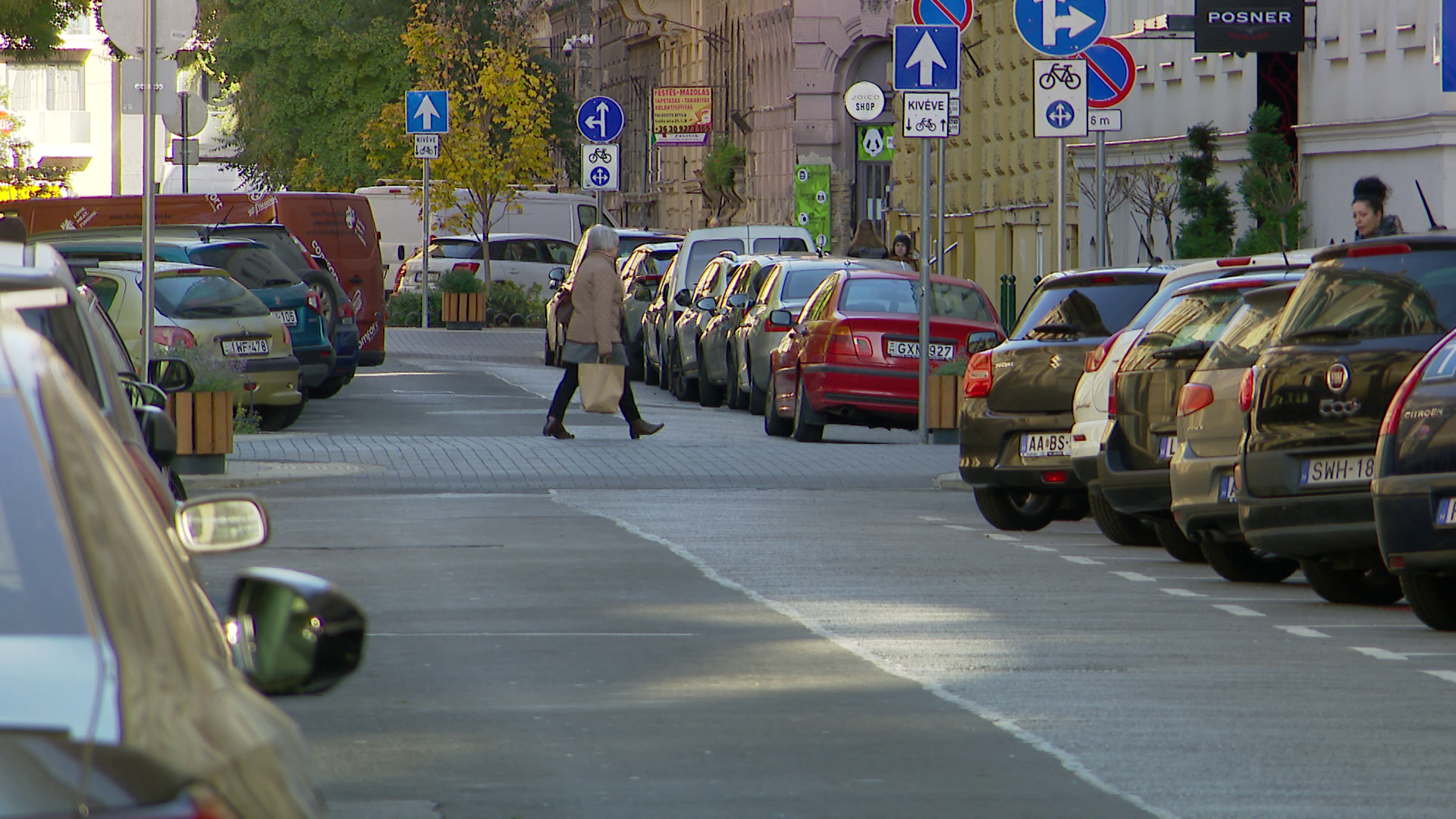 A baloldal tovább sarcolja a belvárosban parkoló autósok éves költségét + videó