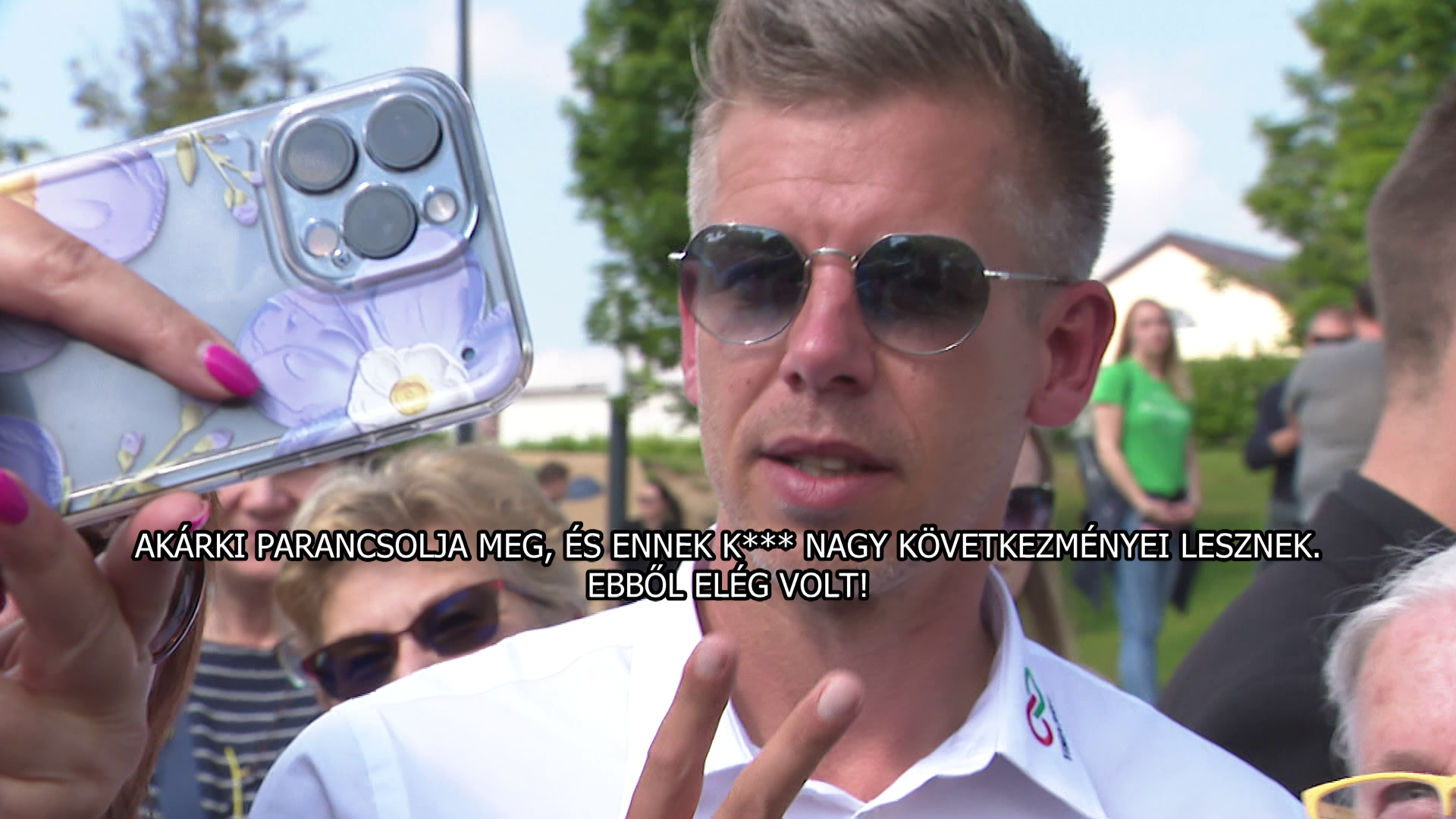 Ilyen, amikor Magyar Péter trágár szavakkal gyalázza egy gyermekotthon vezetőjét + videó