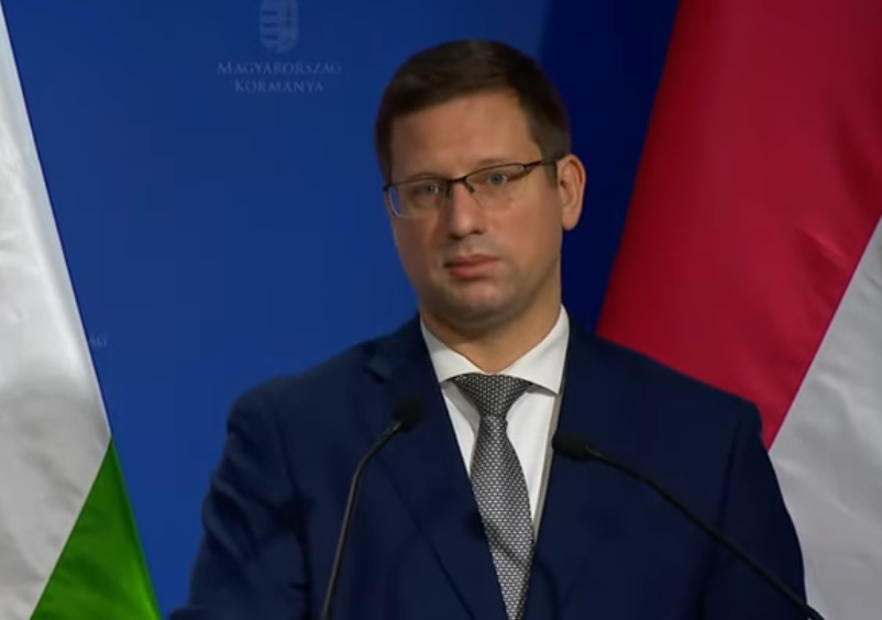 Gulyás Gergely: Mindenféle mértéket és józanságot elvesztett a nagykövet úr + videó