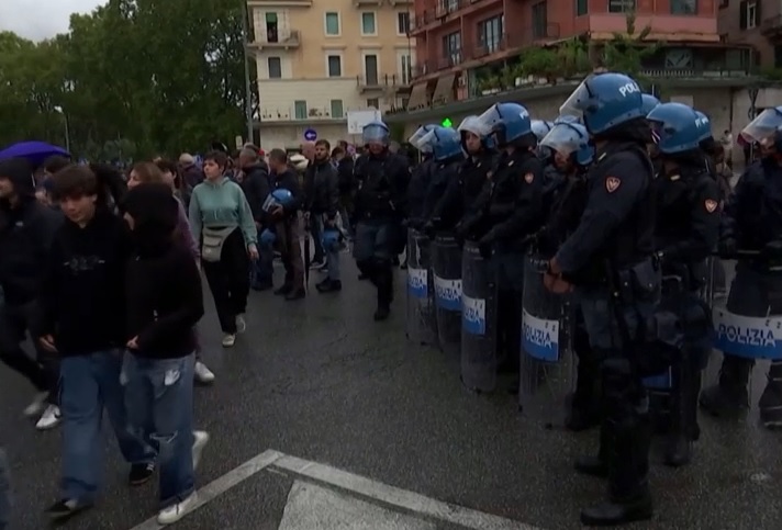 A palesztin párti tüntetők rendbontásai folyamatosak Olaszországban  + videó