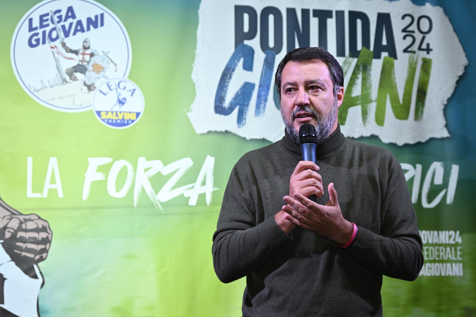 Matteo Salvini: egy ország törvényei, határai és becsülete védelme nem számíthat bűncselekménynek