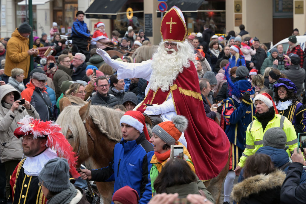 Père Noël, Saint-Nicolas, Sinterklaas, Befana és a többiek, avagy ennyiben más országonként az európai népek karácsonya