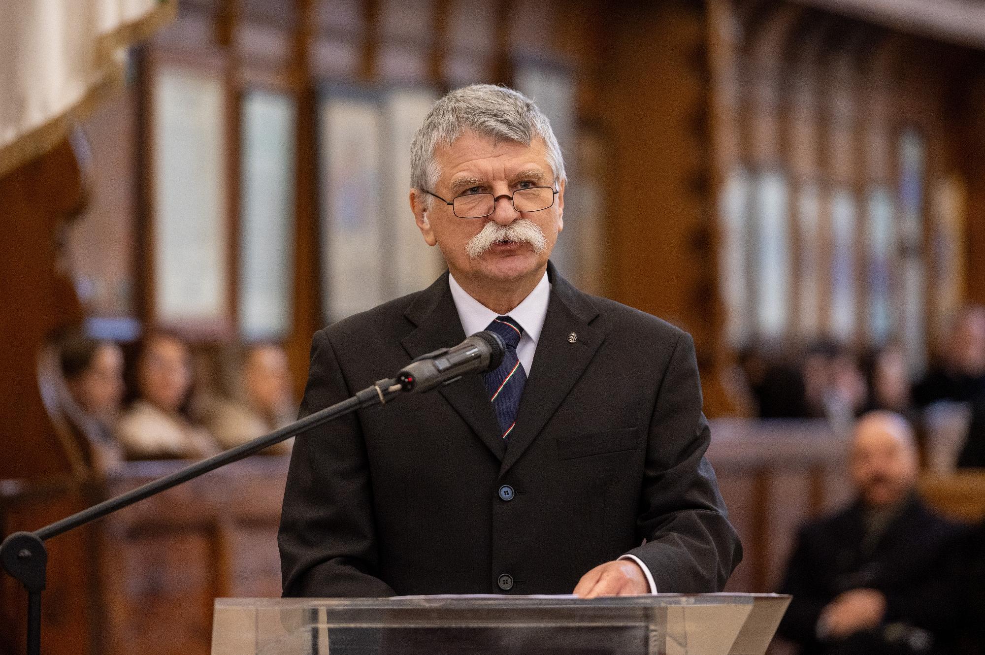 Kövér László részvétét nyilvánította a török parlament elnökének a szállodatűz kapcsán