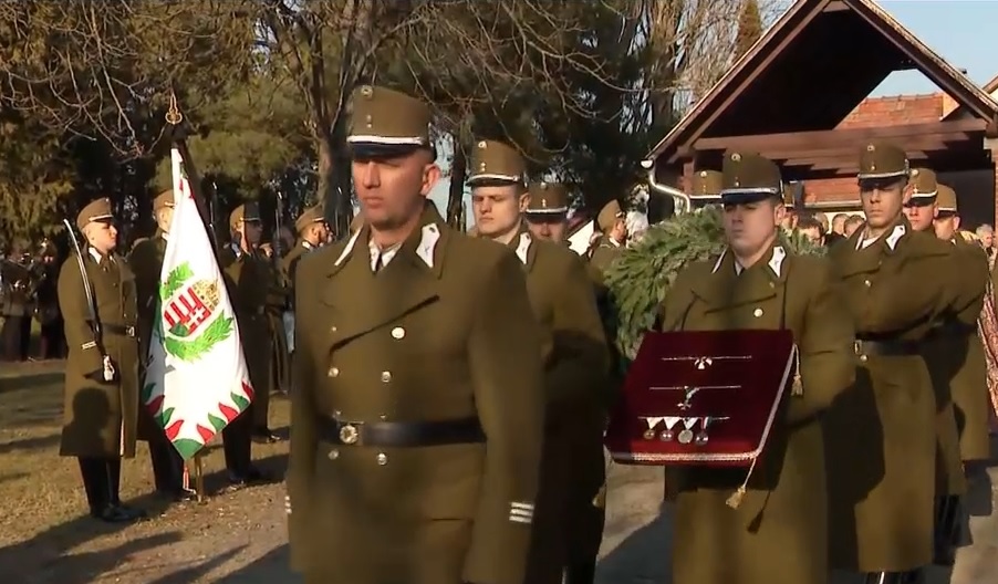 Eltemették Varga János 56-os szabadságharcost  + videó