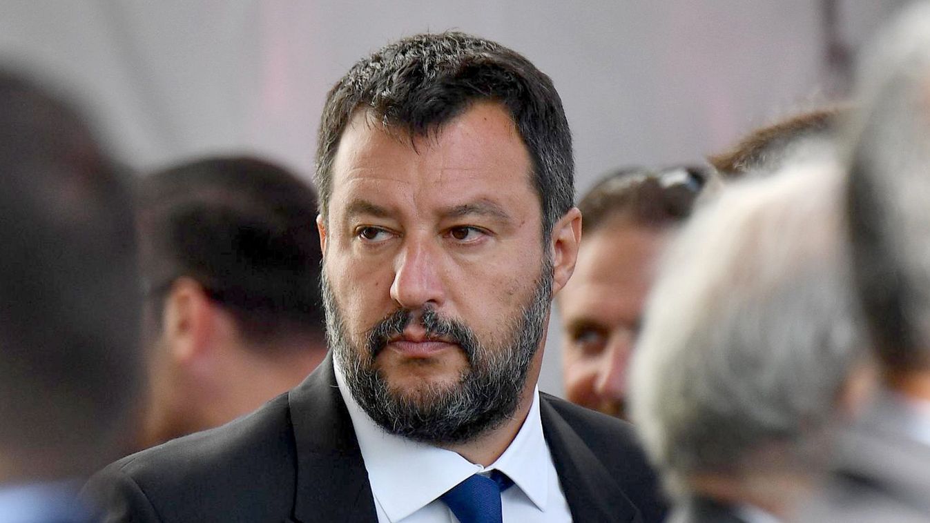 Matteo Salvini: az Ursula von der Leyen vezette európai hadsereg húsz percig tartana ki Ukrajnában