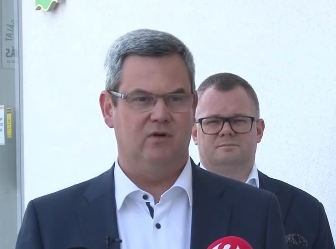 A Tisza párt és Brüsszel akadályozza a magyar egészségügy fejlesztését  + videó